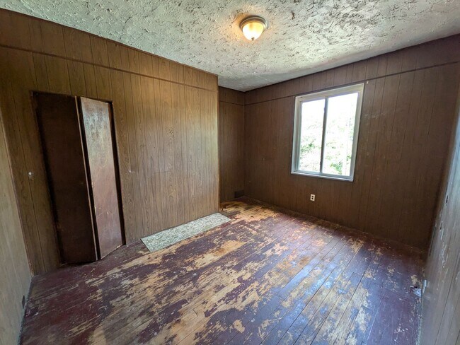 Building Photo - 3620 Grenada St