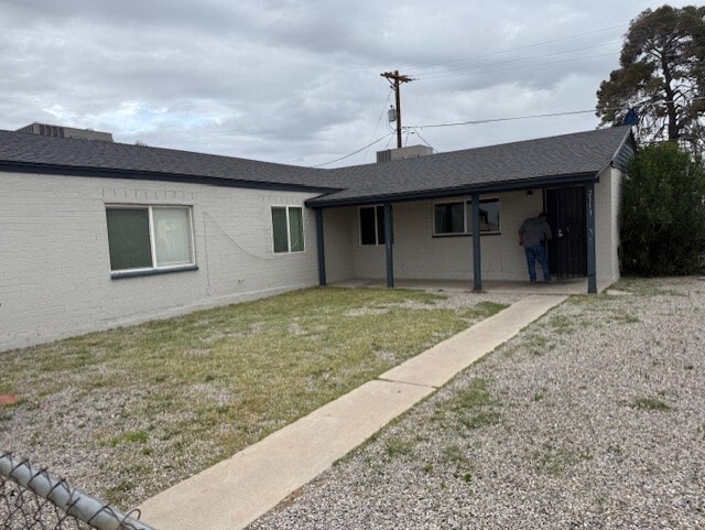 Building Photo - 2113 E Sunland Vista