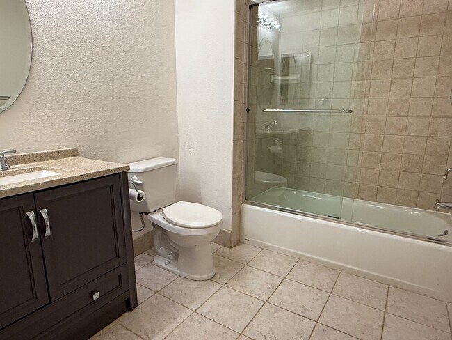 Building Photo - 2255 Showers Dr