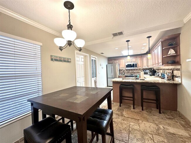 Building Photo - 14622 Pinecrest Dr