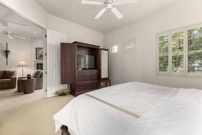 Building Photo - STUNNING Furnished OASIS 2 bed/2 bath Condo in McCormick Ranch