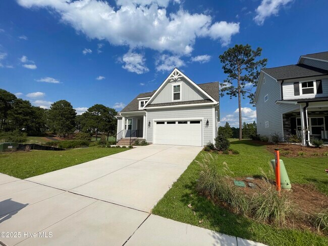 Building Photo - 637 Watauga Ln
