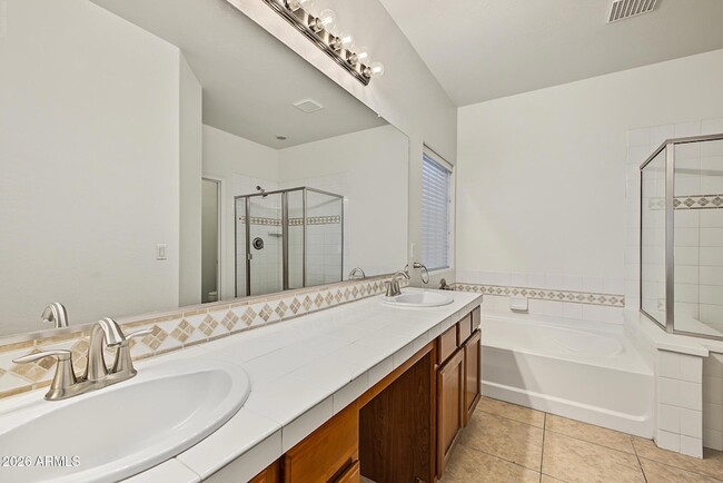 Building Photo - 1769 N St Francis Pl