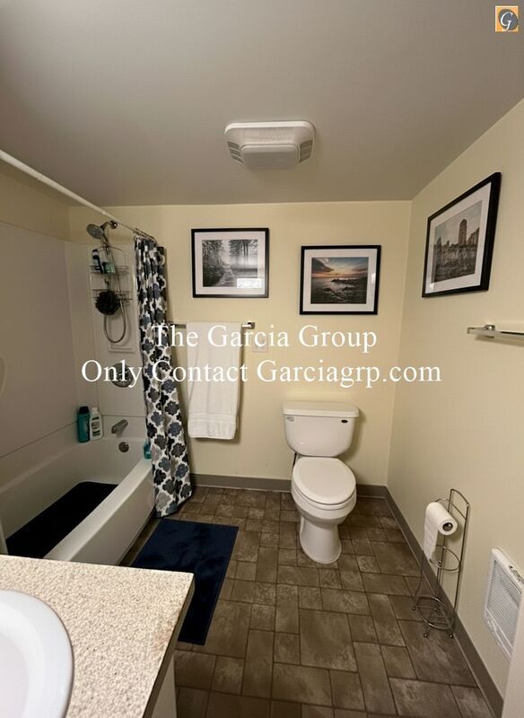 Building Photo - 5804 SE Kellogg Creek Dr