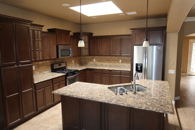 Building Photo - 14029 Rainbow Point Dr