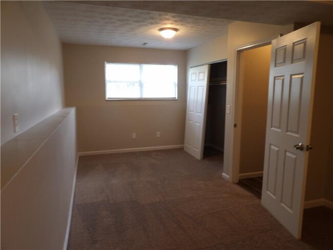Building Photo - 62 Pine Top Dr