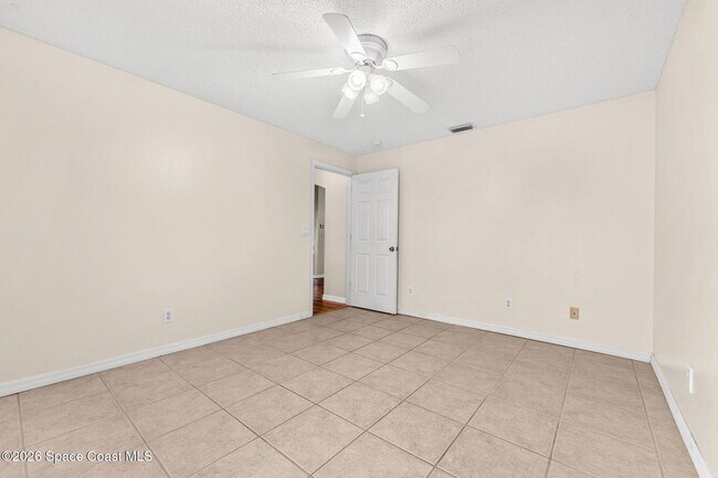 Building Photo - 4211 Swanna Dr