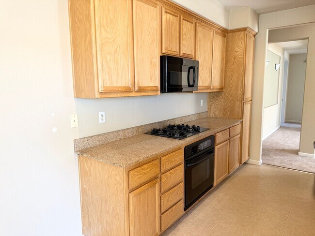 Building Photo - Perfect Shape Dublin Ranch Village Propert...