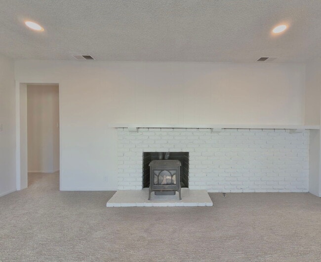 Building Photo - 2603 Phelan Ln