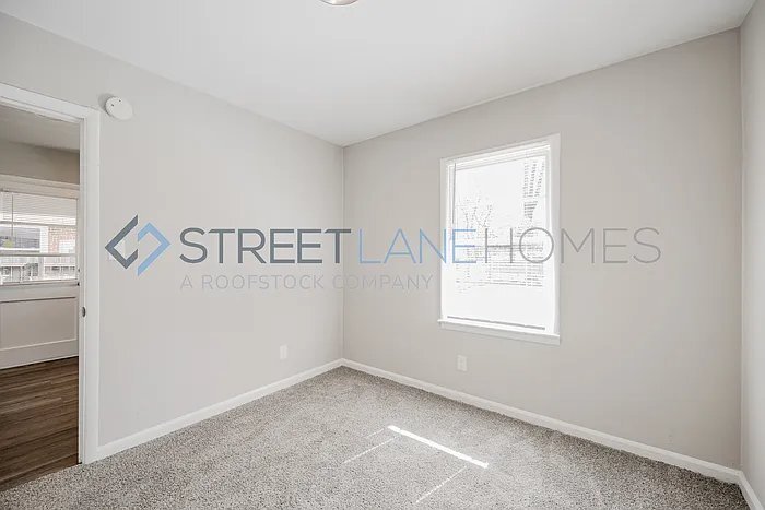 Building Photo - 2716 Walker St