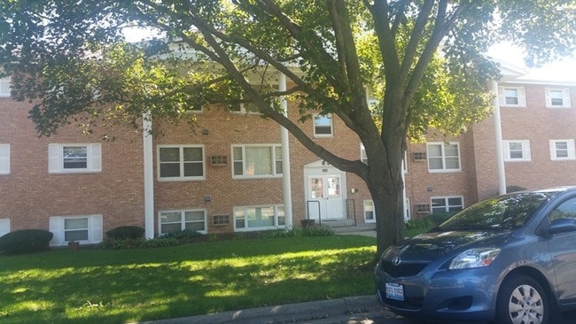 Building Photo - 3367 Sun Valley Ter