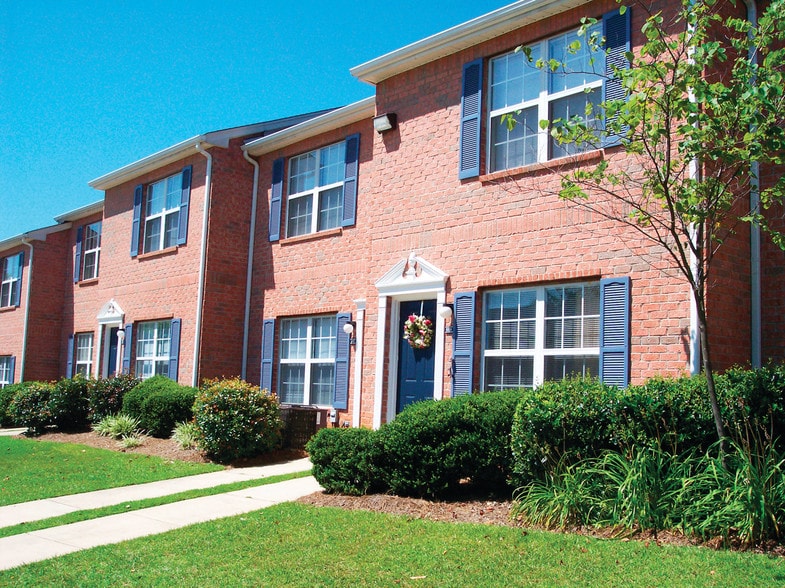 Building Photo - Jamestown Pointe Apartments