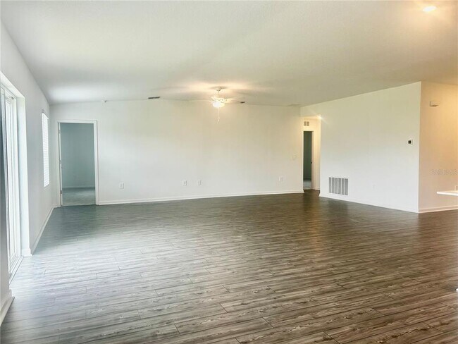 Building Photo - 8432 SW 41st Cir