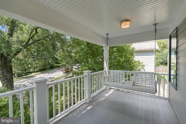 Building Photo - 4964 Eskridge Terrace NW