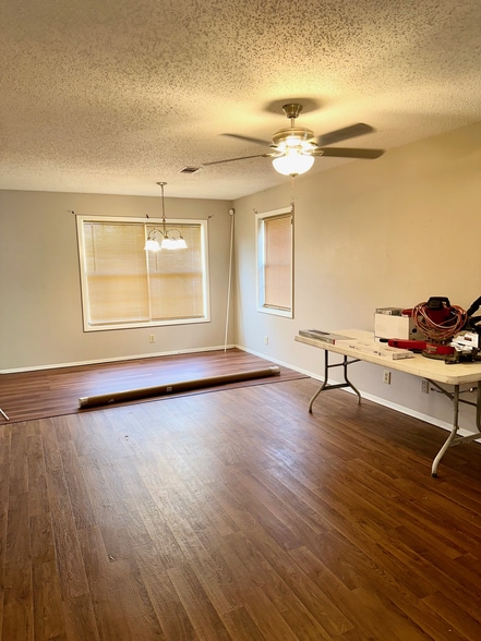 Building Photo - 103 Cedarbrook Dr