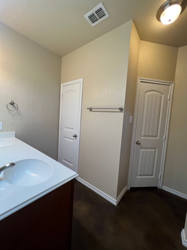 Building Photo - 908 Sun Down, Stephenville, TX 76401