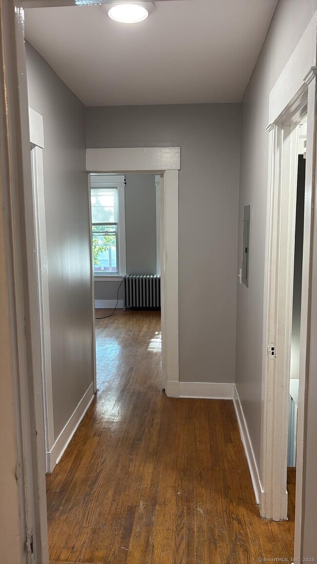 Primary Photo - 201 Howard Ave