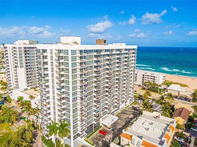 Building Photo - 525 N Ocean Blvd