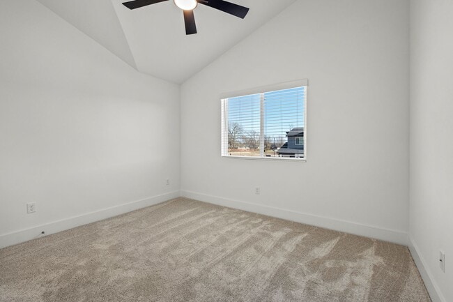 Building Photo - 721 Sun Meadows Loop