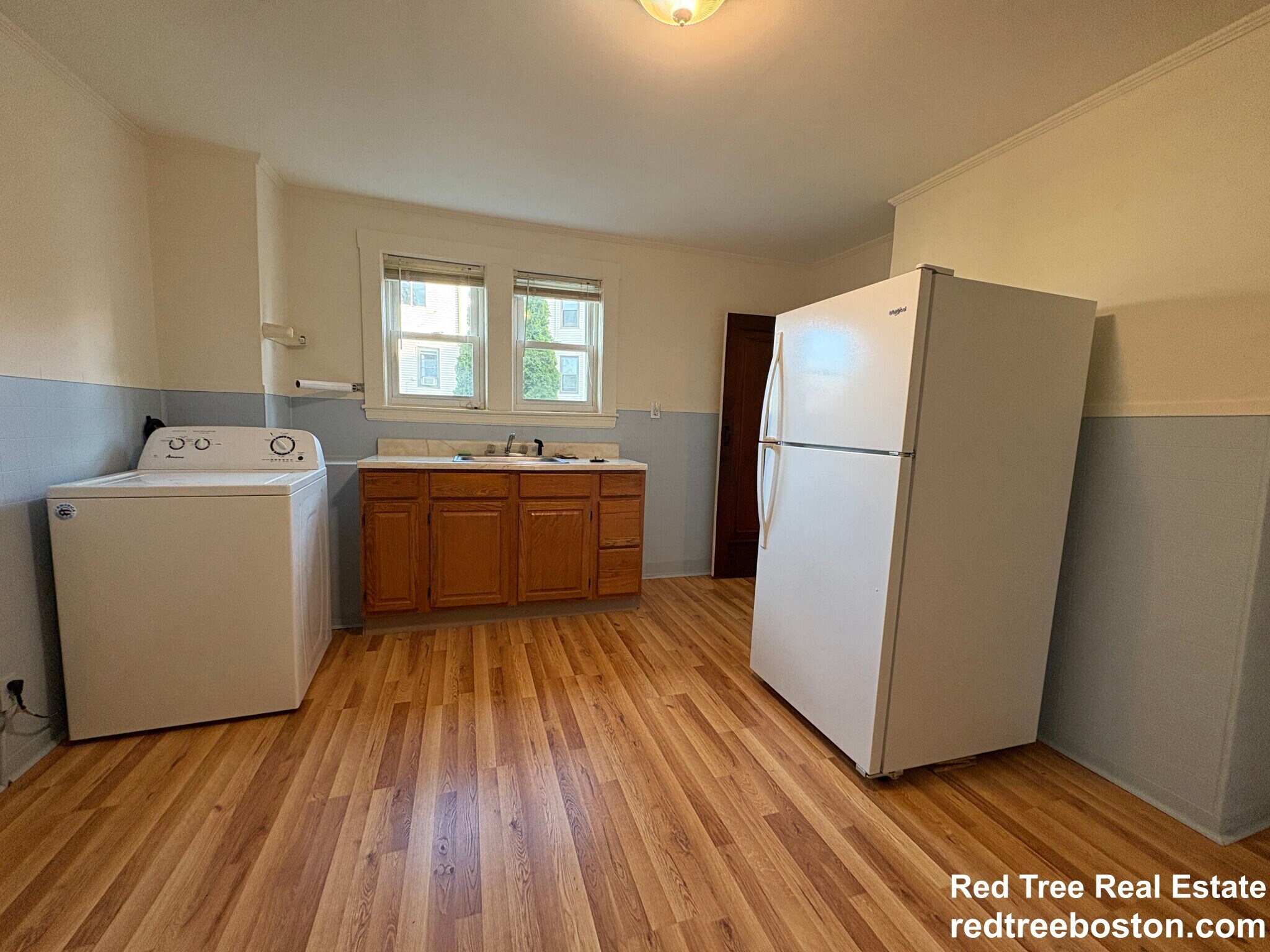 Building Photo - 155-157 Hillside St. Unit 2