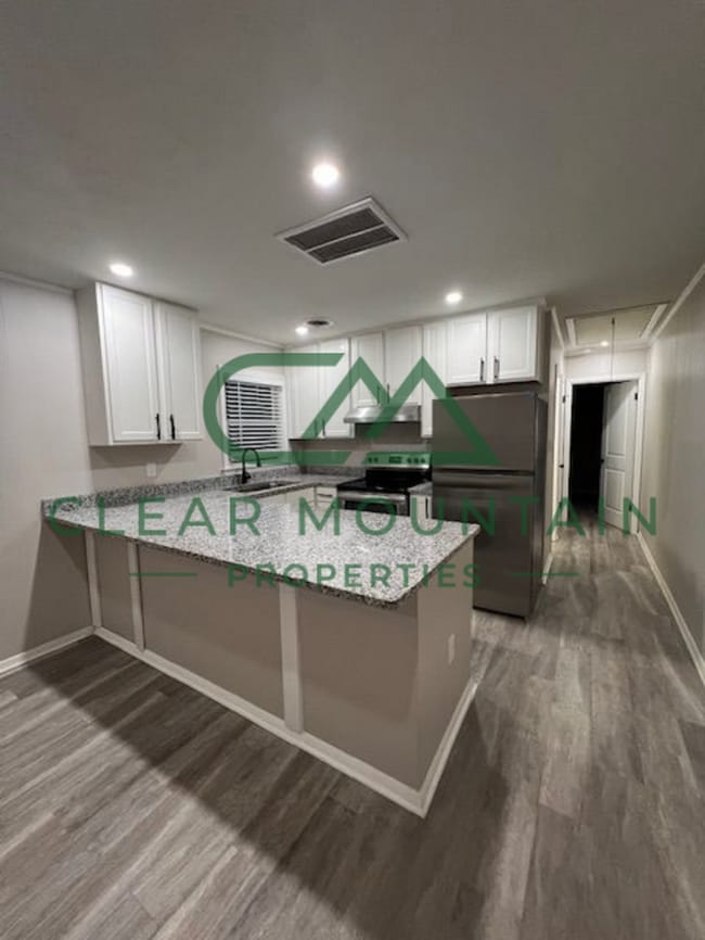 Building Photo - Move-in Special! Limited-Time Leasing Offer!