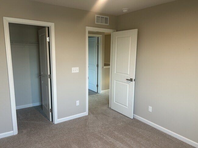 Building Photo - 1143 Lisenbee Wy
