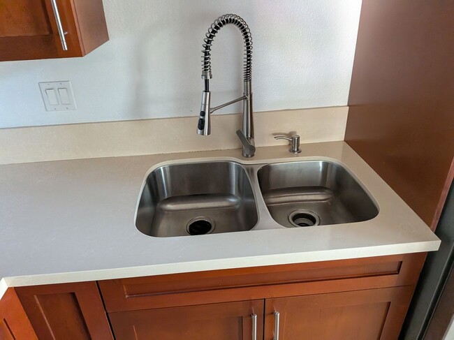 Building Photo - Appian Drive