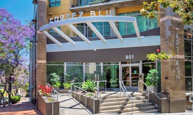 Building Photo - Beautiful 1 Bdrm, 1.5 Bath for Rent at Cortez Blu Condos in Cortez Hill