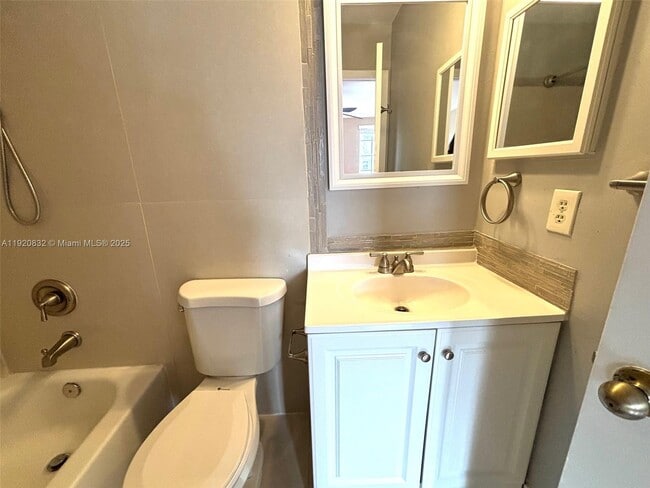 Building Photo - 3145 SW 50th St