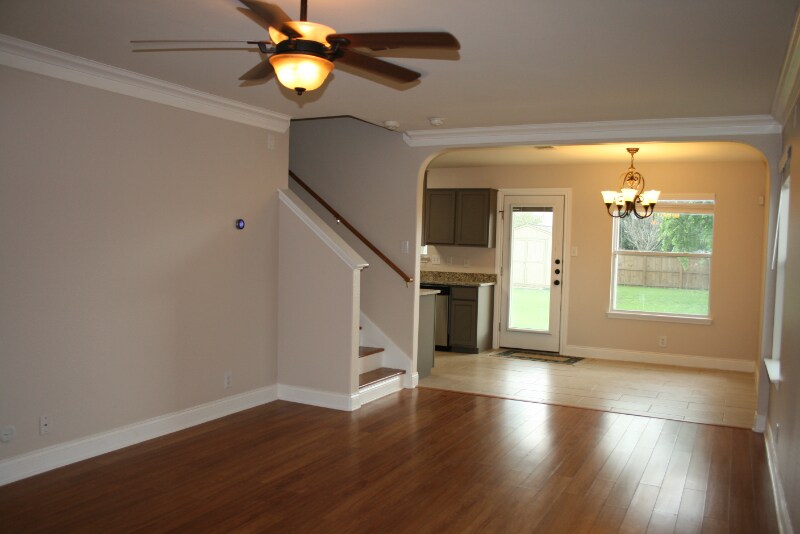 Building Photo - 369 Tanager Dr