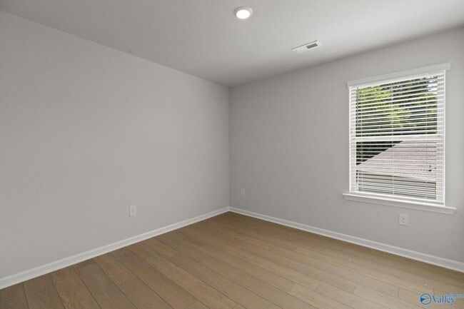 Building Photo - 102 Border Collie Dr