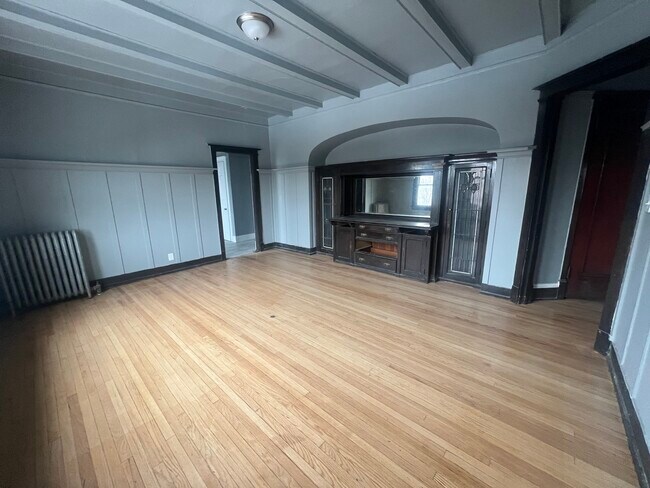 Building Photo - 4958 S Michigan Ave