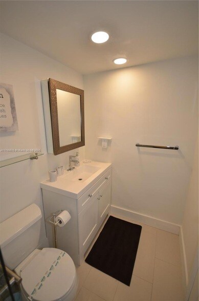 Building Photo - 3801 S Ocean Dr