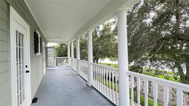 Building Photo - 934 Westpark Dr