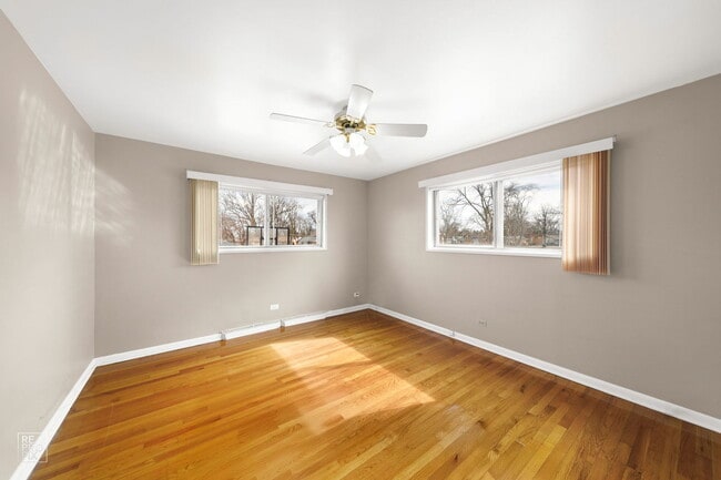 Building Photo - 393 Huntington Ln