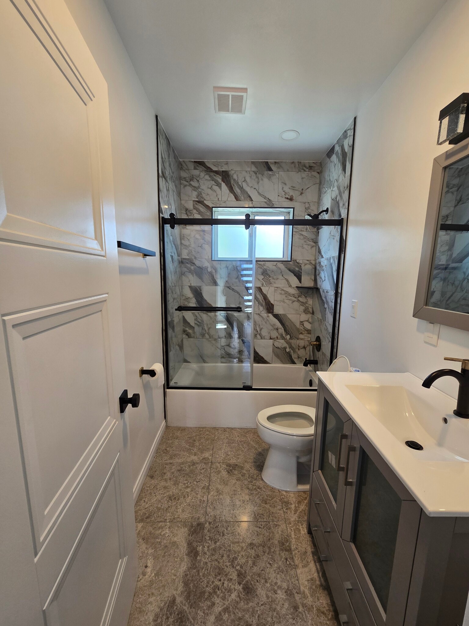 Building Photo - 2504 El Sol Ave