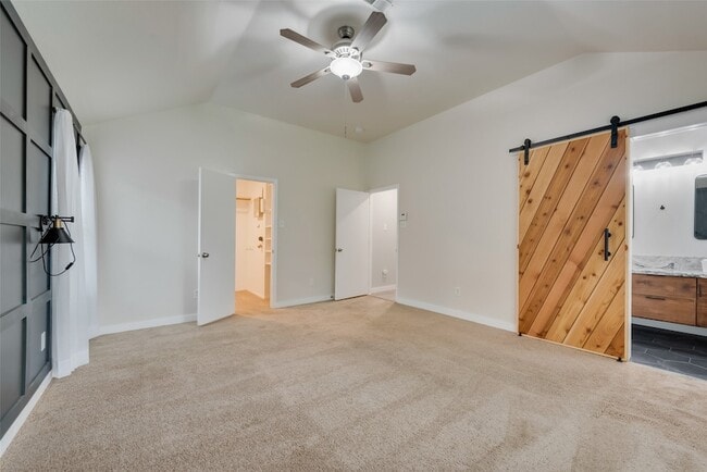 Building Photo - 9216 Newport Ln