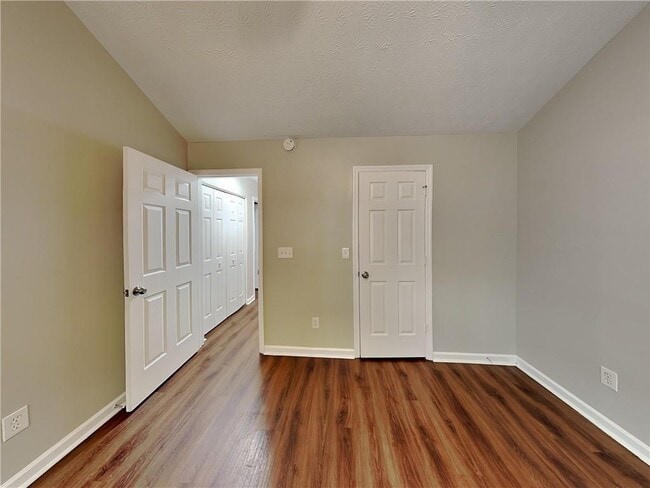 Building Photo - 3828 Windmill Cir