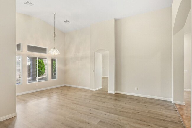 Building Photo - 4 Bed, Single Story Home, In Southwest Gat...