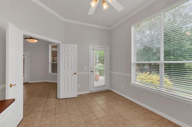 Building Photo - 1383 Ranch House Dr