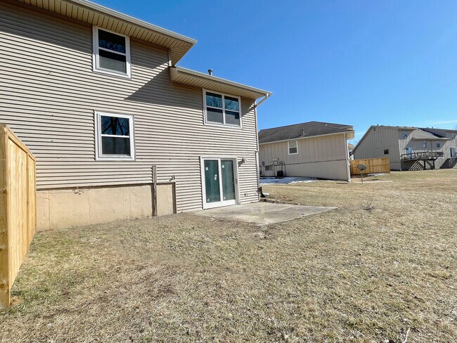 Building Photo - 7104 Orchard Ct