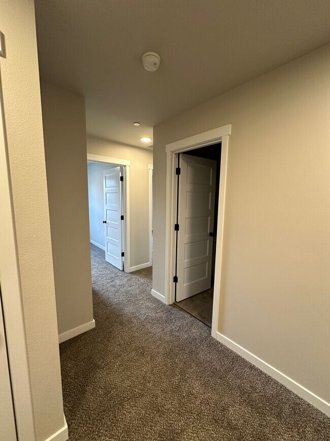 Building Photo - 1816 chipman St SE