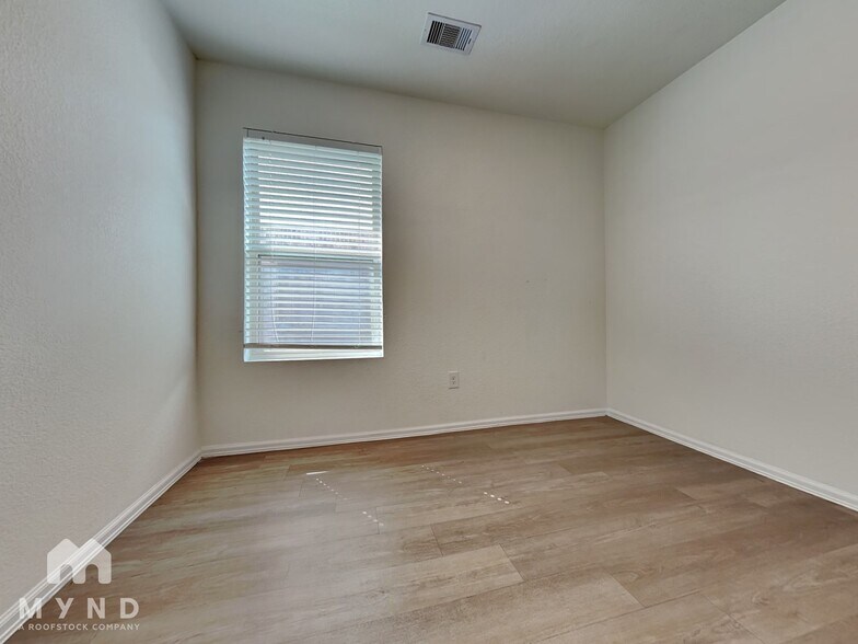 Building Photo - 26815 Wilderye Cv Ln