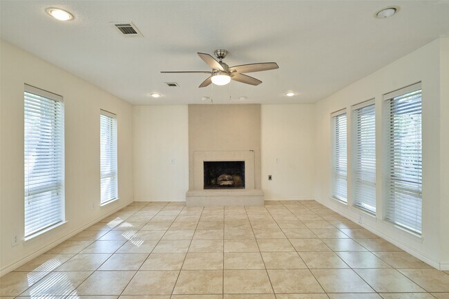 Building Photo - 11616 Timberwild St