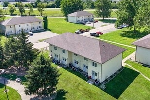 Building Photo - Hawthorne Townhomes
