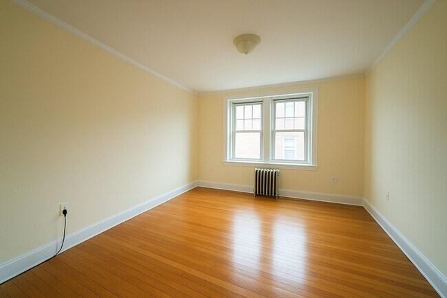 Building Photo - 58 Selkirk Rd
