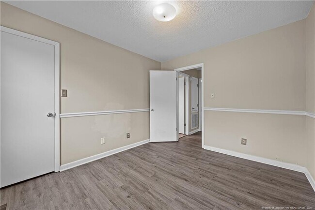 Building Photo - 6309 Cicada St