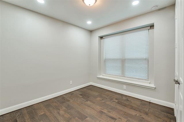 Building Photo - 8042 Acoma Ln