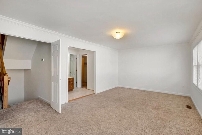 Building Photo - 12158 Salemtown Dr