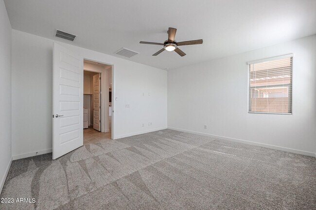 Building Photo - 2071 W Sierra Sunset Trail